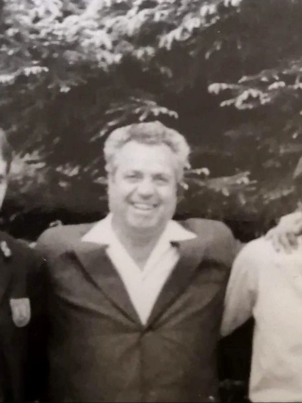 Никола Георгиев Иванов -с  уважение към земята и природата